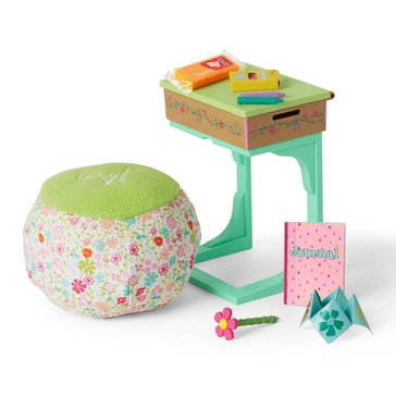 WellieWishers Ready to Learn Desk Set