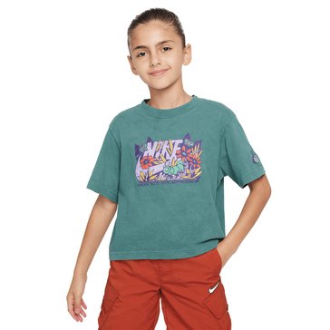 Nike Big Girls Fashion Boxy Logo Tee