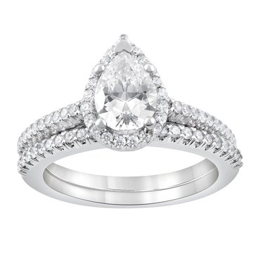 Evolv. 1 1/2 cttw Lab Grown Diamond Pear Cut Bridal Set